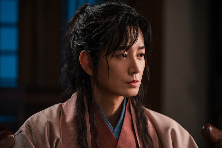 Lee Hyun Wook Transforms into Silla's King Munmu in Sword & Silence