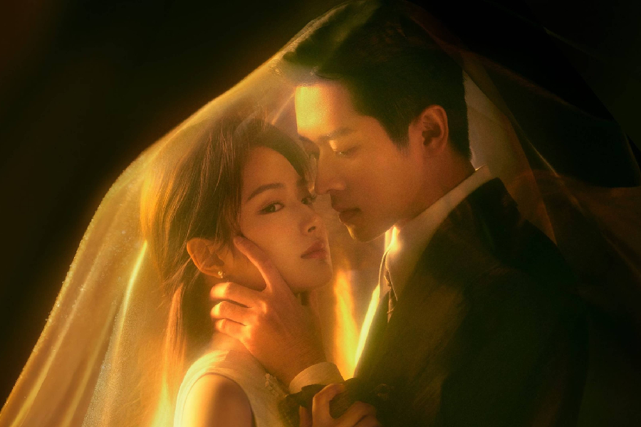 "The Lament of Autumn" Subverts Romance With Dysfunction